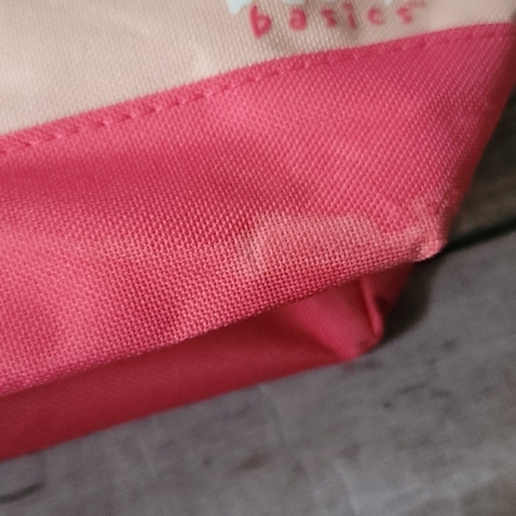 Beach Basics off white and pink insulated tote - Picture 10 of 15